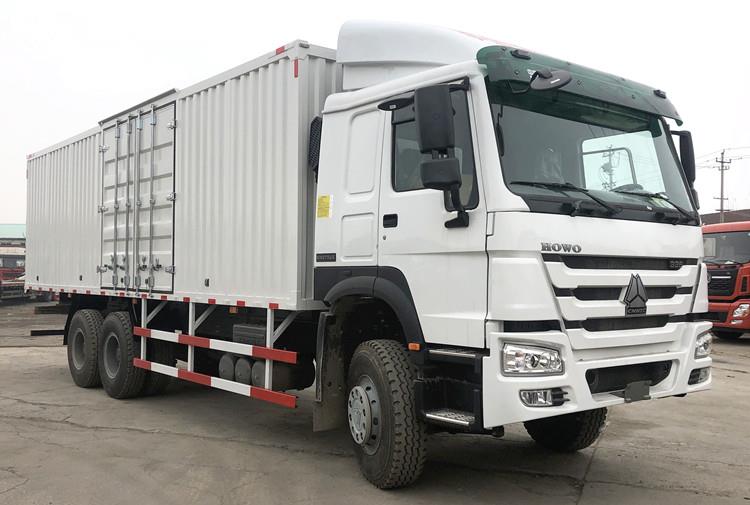 Sinotruk Howo 6x4 Cargo Box Truck Price for Sale in Zimbabwe 