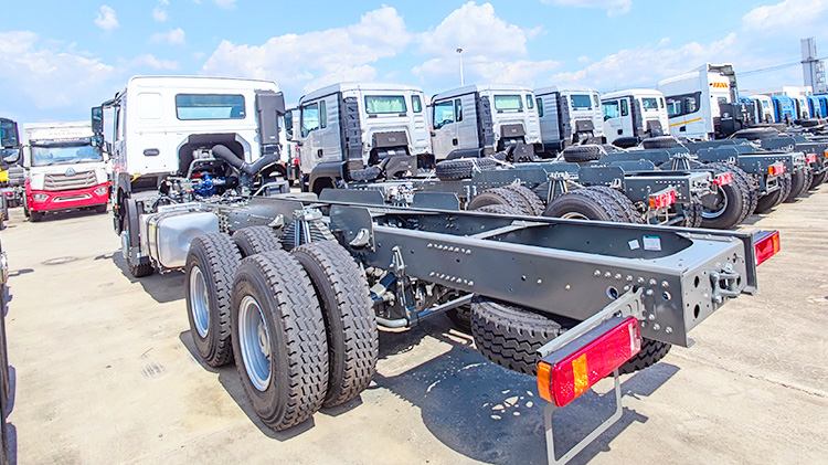 Howo Cab and Chassis Truck for Sale Near Me | Howo Truck for Sale in Zimbabwe