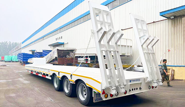 Drop Bed Low Loader Trailer | Tri Axle Tractor Low Loader Trailer for Sale in Gweru Zimbabwe