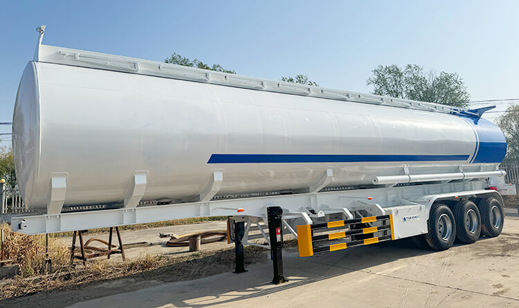 3 Axle 42000 liters Oil Tanker Trailer for Sale in Zimbabwe