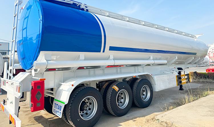 3 Axle 42000 liters Oil Tanker Trailer for Sale in Zimbabwe
