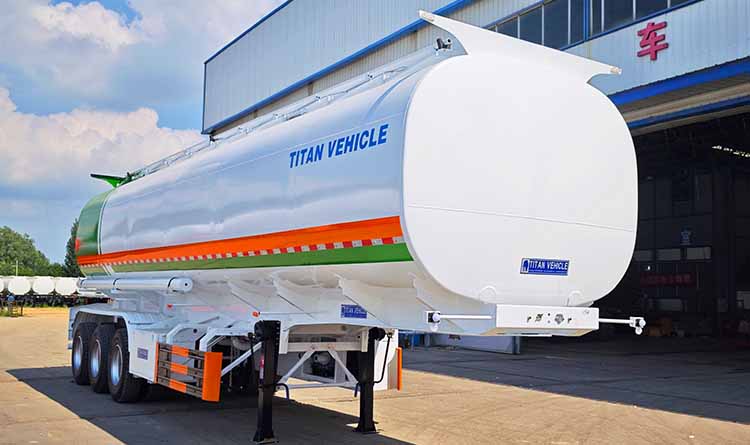 3 Axle Diesel Fuel Tanker for Sale in Zimbabwe