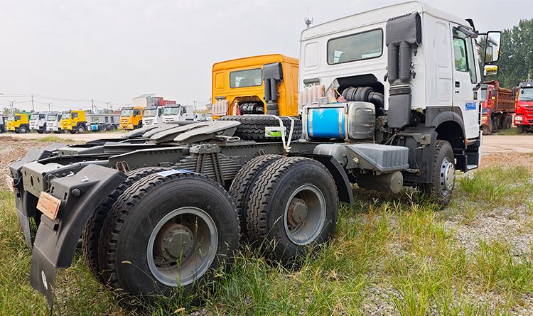 6x4 Used Howo Tractor Truck for Sale in Zimbabwe