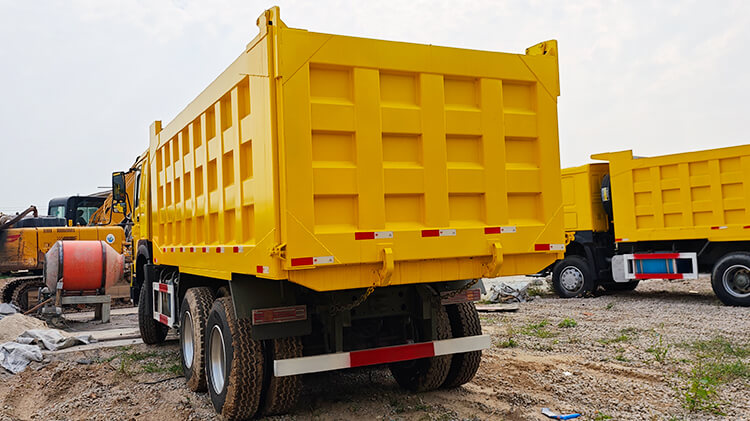 2nd Hand Sinotruk Howo Dump Truck for Sale in Zimbabwe