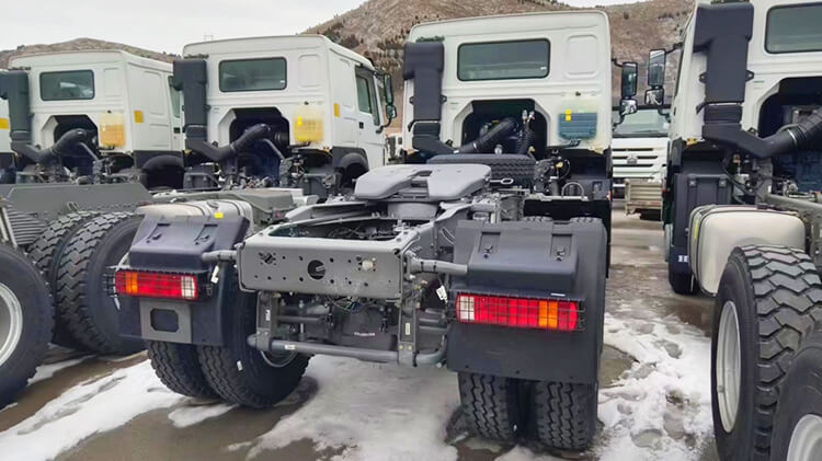 430 Hp 6x4 Sinotruk Howo Tractor Head for Sale Price in Zimbabwe