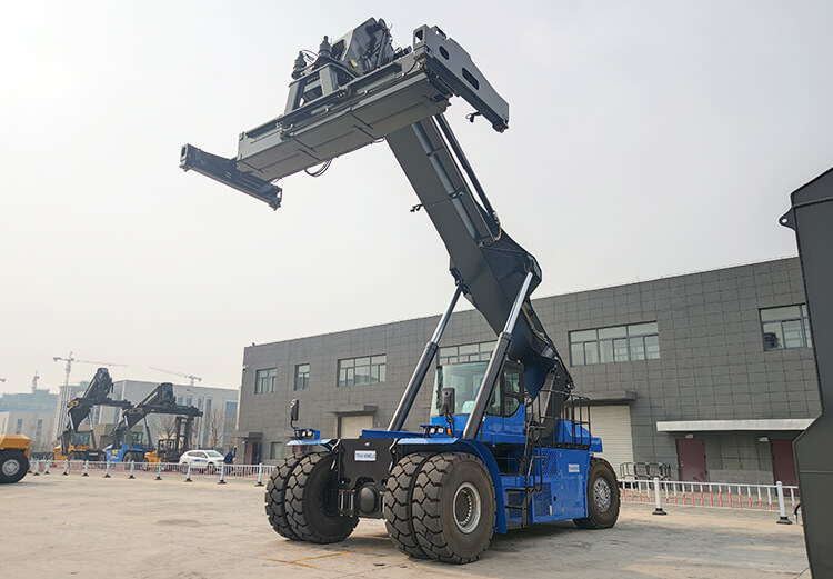 Xcmg Container Reach Stacker Machine for Sale Price in Zimbabwe