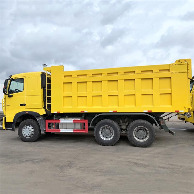 Howoa7 420 Dumper Truck 